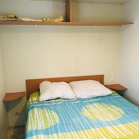 Mobil'Home Dans Camping Bec-de-Mortagne Экстерьер фото